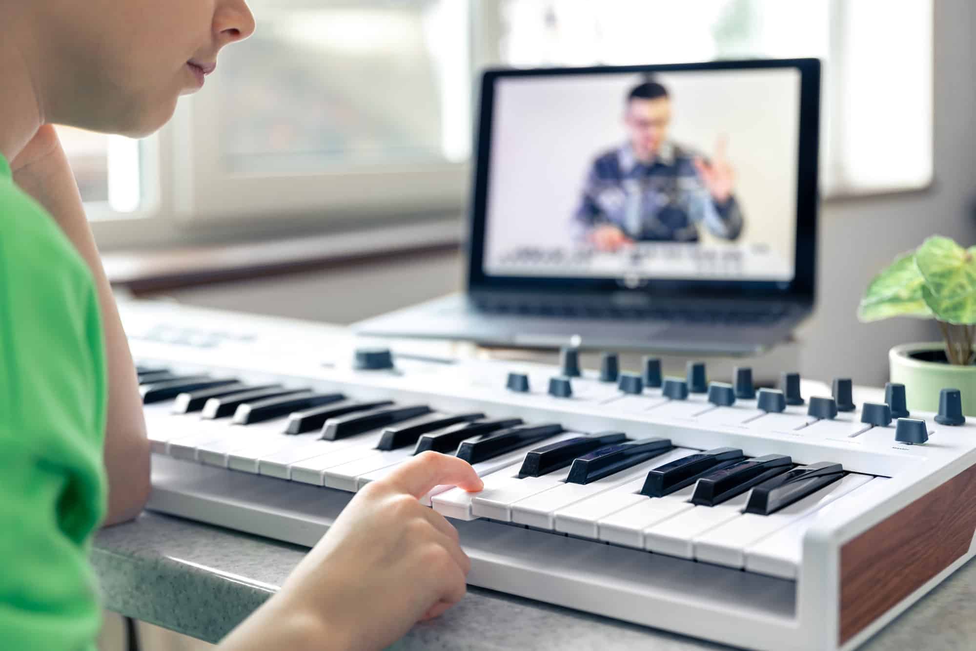 Featured image for Discover the Joy of Utah Piano Lessons with Volz Piano