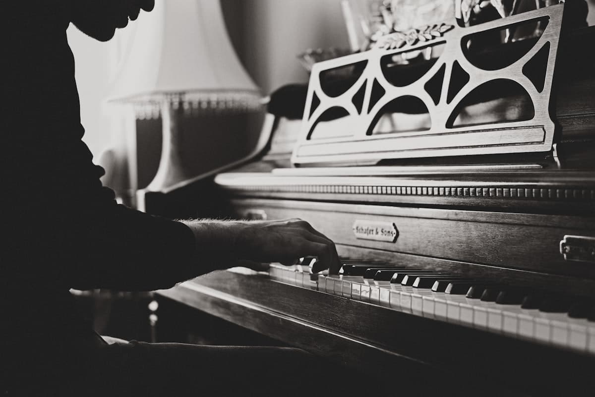 Featured image for In-Home Piano Lessons vs. Online: Why In-Person Wins for Kids