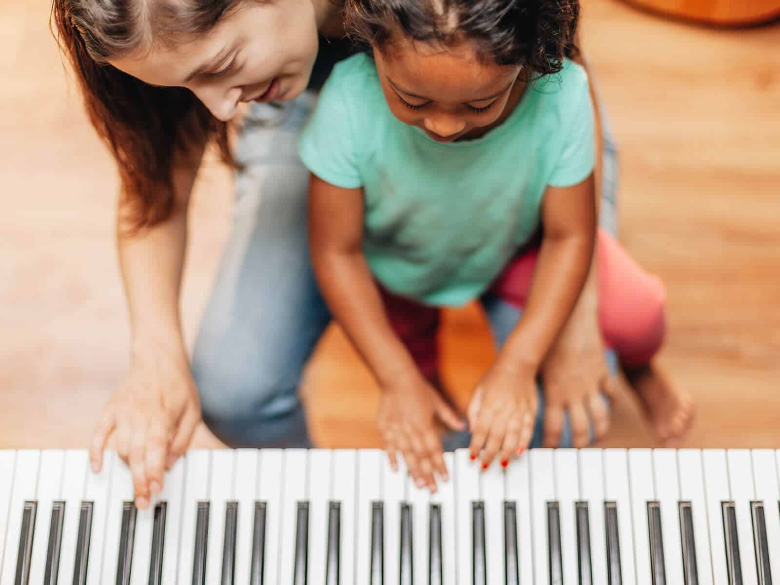 Featured image for Piano Teacher at Home: The Ultimate Guide to In-Home Piano Lessons for Kids