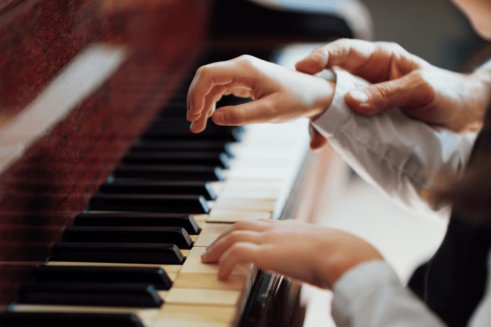 Featured image for Christmas Gifts for Kids Learning Piano: Ideas by Budget